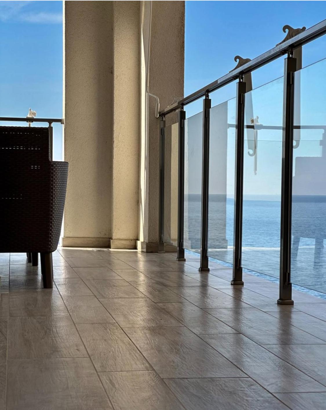 Paradise Beachfront View 1 バール エクステリア 写真